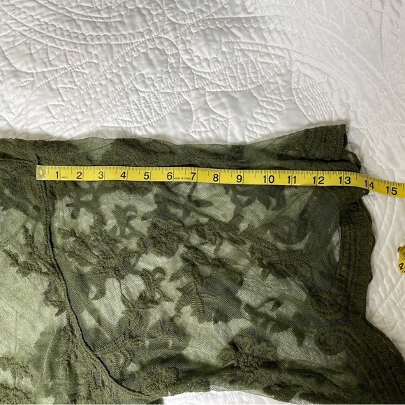 NEW Francescas Dizzy Lizzy Olive Lace and mesh Kimono Women’s Size Large Shrug - Picture 6 of 12